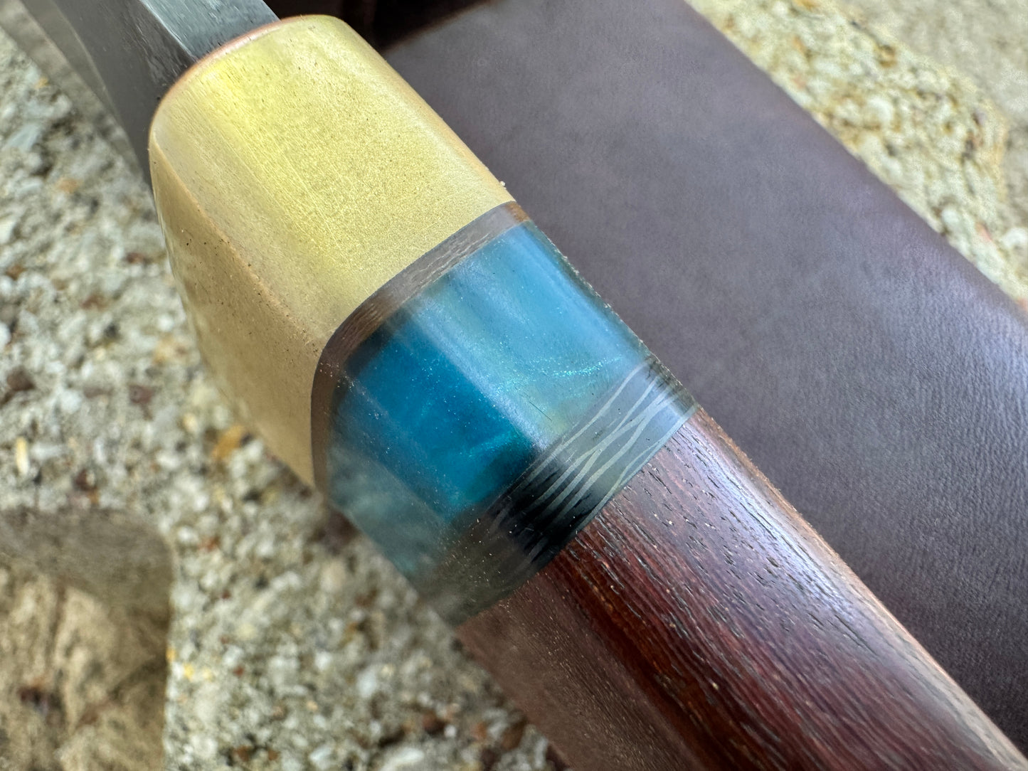 Roach Belly(Blue Stripe)