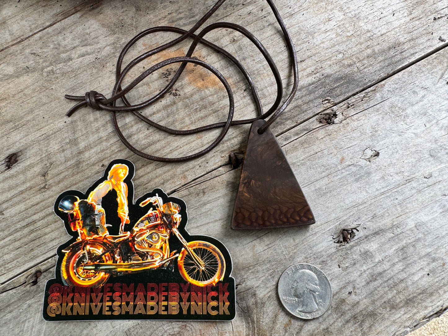 Handle Scrap Pendant(w/brown&gold snakeskin)